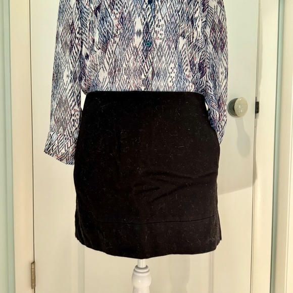 J Crew black wool mini skirt Sz 6 - Picture 2 of 4